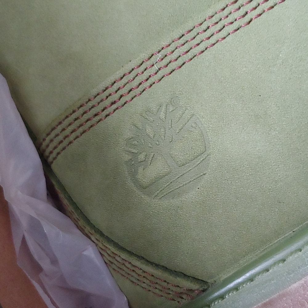 Premium limited edition Timberland waterproof boots - Picture 8 of 9